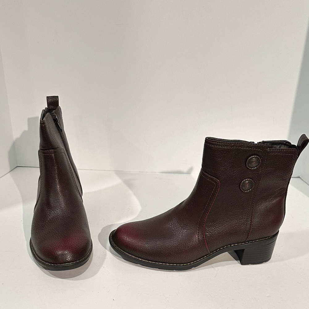 Softspots Burgundy Ankle Boots